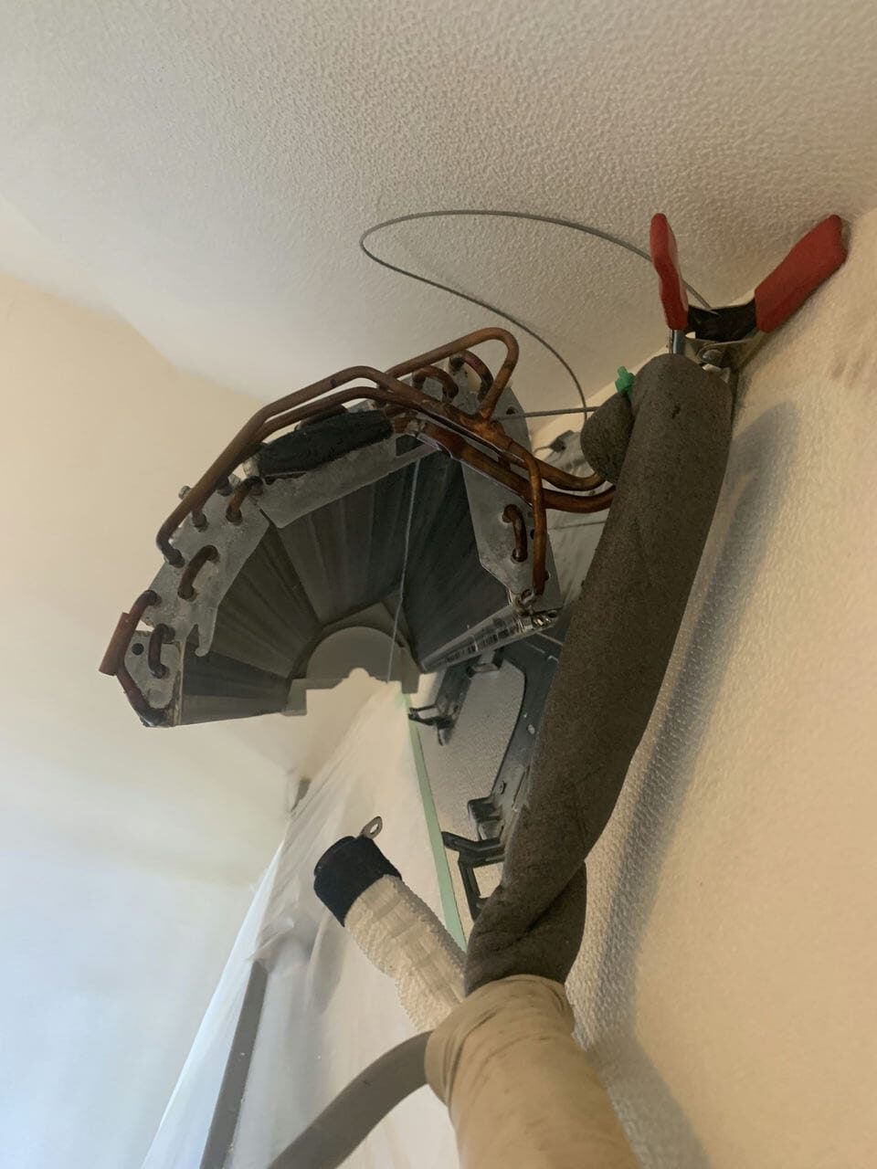 汚れているダイキンのエアコンの熱交換器