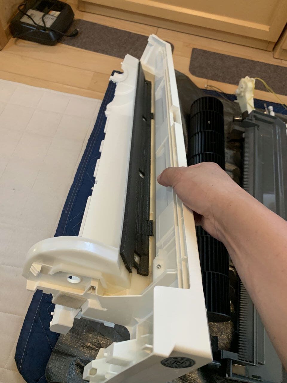 綺麗になった三菱電機のエアコンのドレンパン
