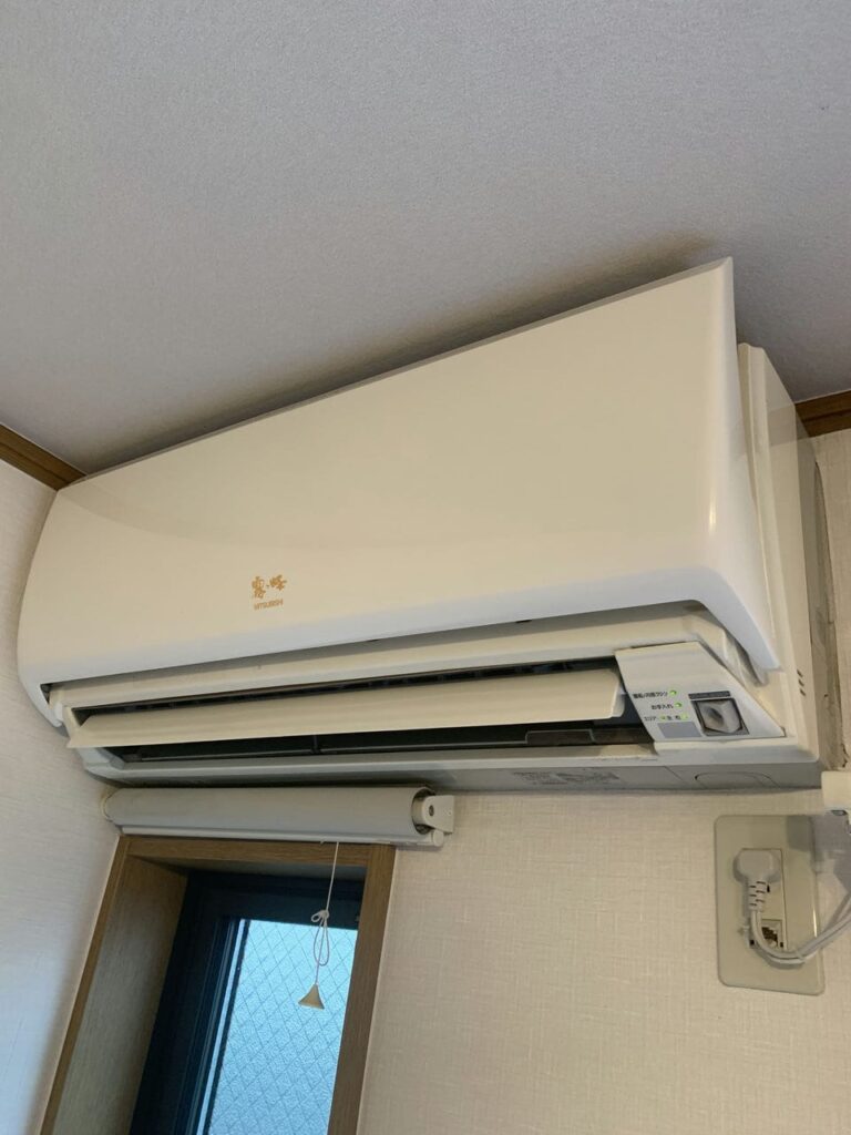 エアコン完全分解洗浄の施工事例：三菱電機（Mitsubishi Electric）型番：MSZ-KG28R-Wのアイキャッチ画像