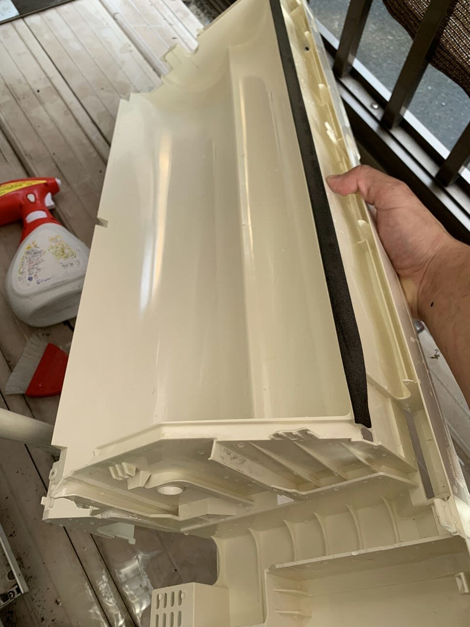 綺麗になった三菱電機のエアコンのケーシング