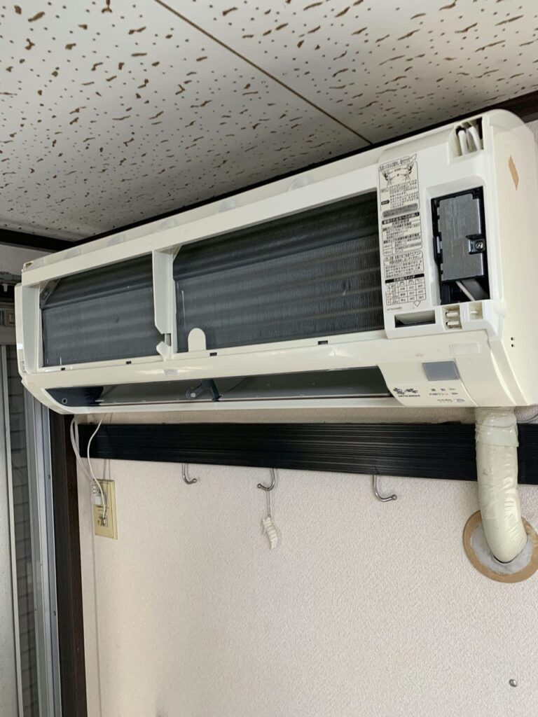 エアコン完全分解洗浄の施工事例：三菱電機（Mitsubishi Electric）型番：MSZ-SV228-Wのアイキャッチ画像