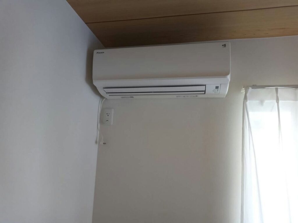 エアコン完全分解洗浄の施工事例：ダイキン（DAIKIN）型番：AN22WFNS-Wのアイキャッチ画像
