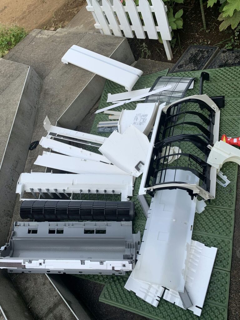 エアコン完全分解洗浄の施工事例：ダイキン（DAIKIN）型番：不明のアイキャッチ画像