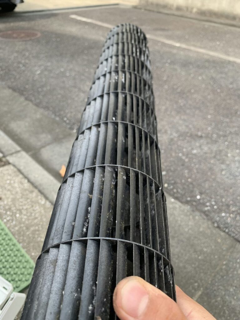 汚れている日立のエアコンの送風ファン