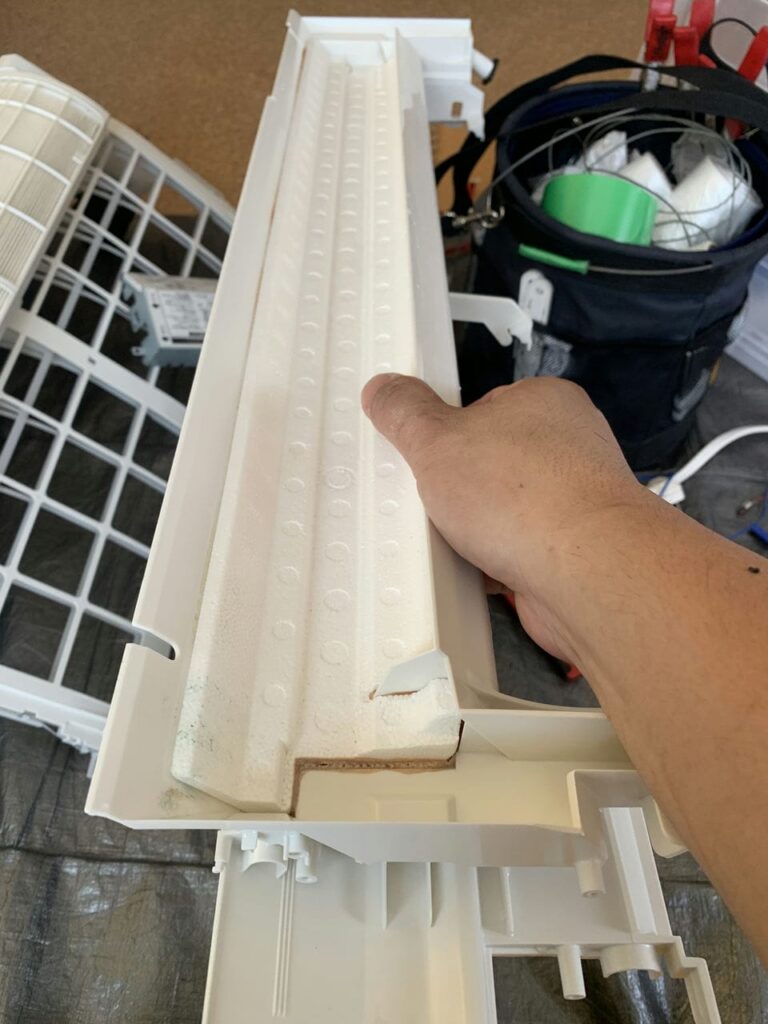 綺麗になったパナソニックのエアコンのドレンパン