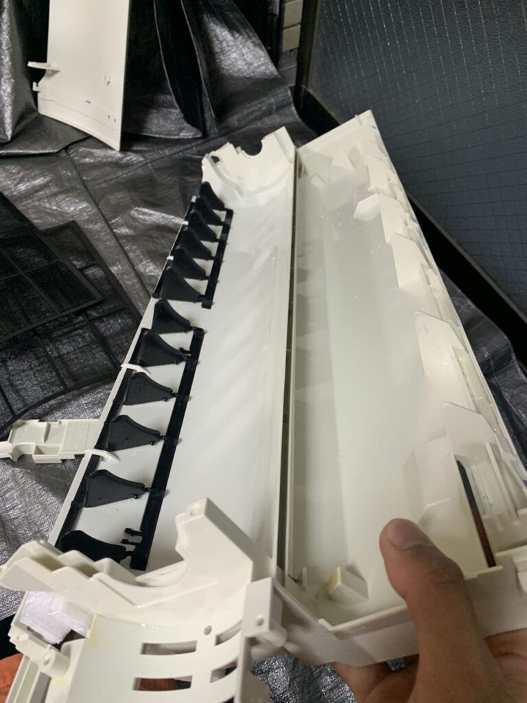 綺麗になったコロナの前面パネル