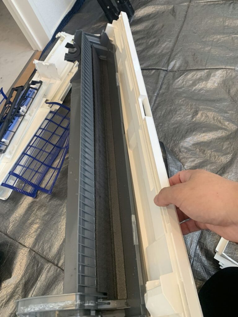 綺麗になった三菱電機のエアコンのケーシング