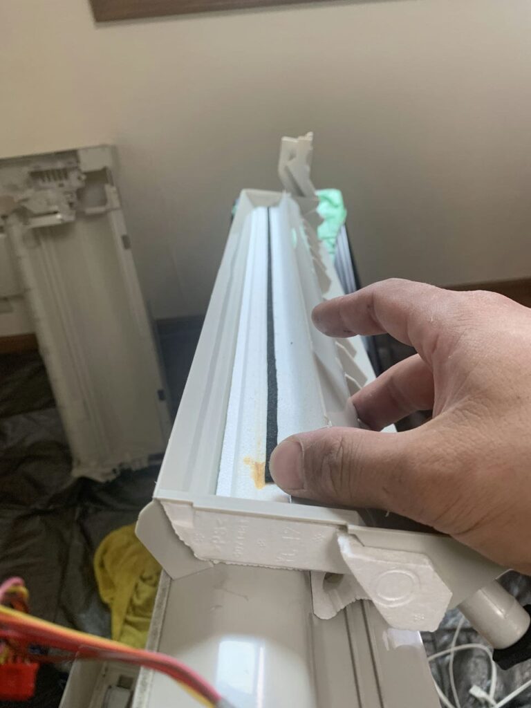 綺麗になったパナソニックのエアコンのドレンパン