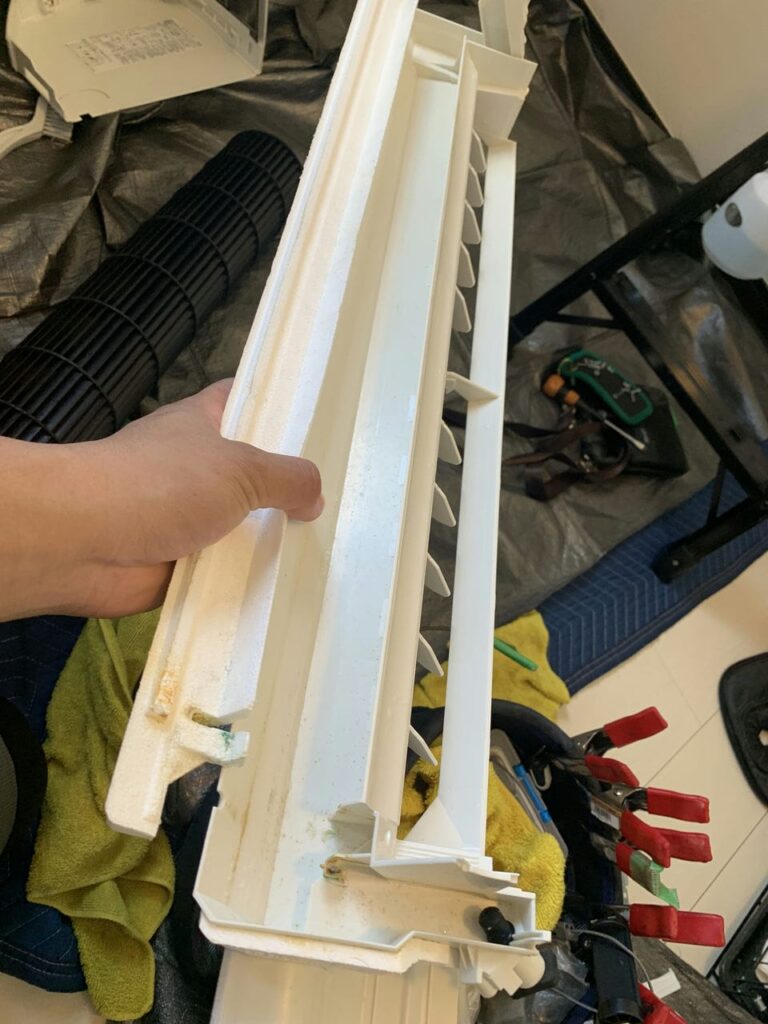 綺麗になったパナソニックのエアコンのドレンパン