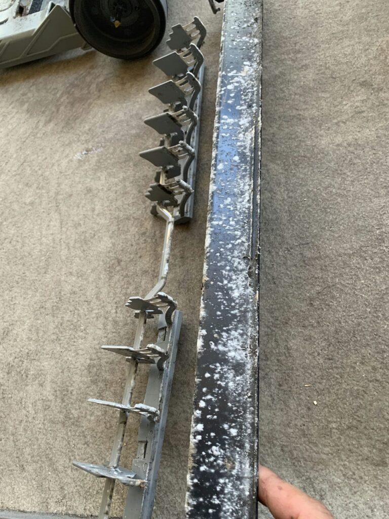 汚れているダイキンのエアコンのファン部品