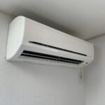 型番F28MTES-Wのダイキンのエアコンの外観