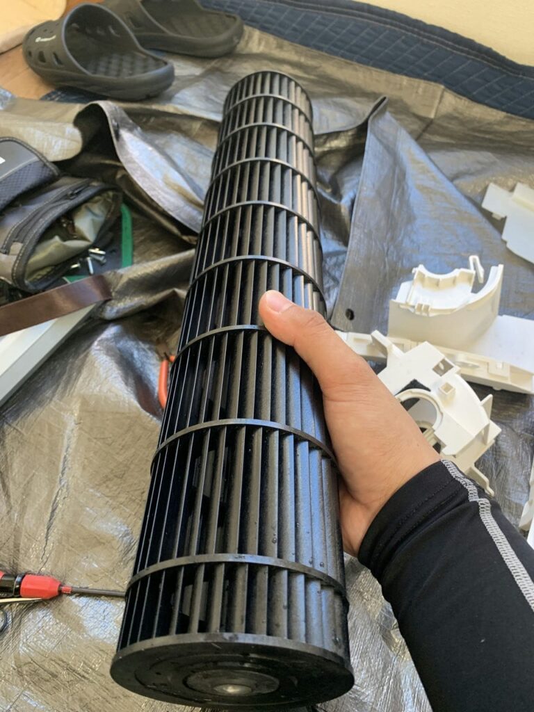 綺麗になった富士通のエアコンの送風ファン