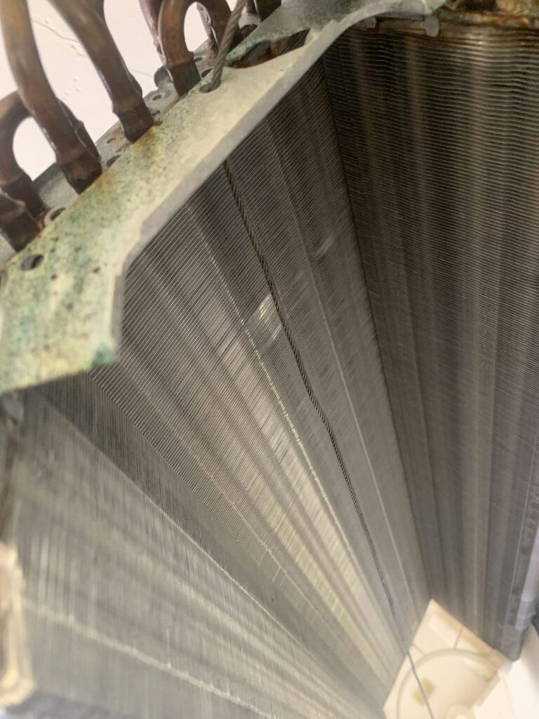 綺麗になった日立のエアコンの熱交換器