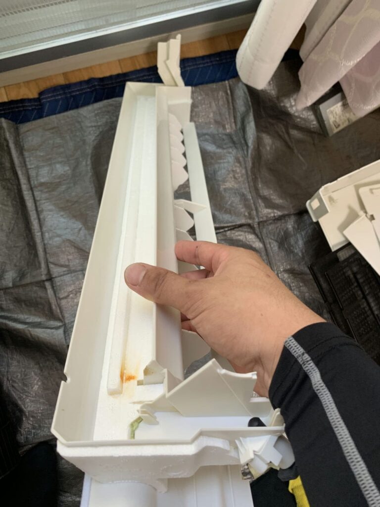 綺麗になったパナソニックのエアコンのドレンパン