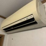 型番RAS-2856Dの東芝のエアコンの外観