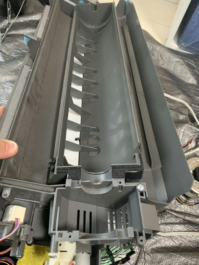 綺麗になった富士通のエアコンのドレンパン