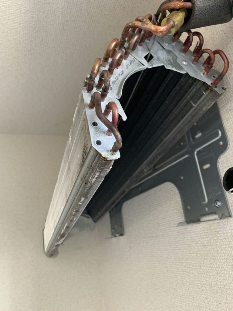 綺麗になったアイリスオオヤマエアコンの熱交換器
