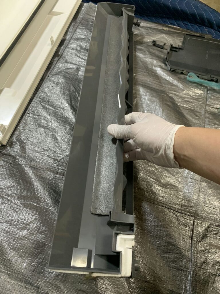 綺麗になった三菱重工のエアコンの部品