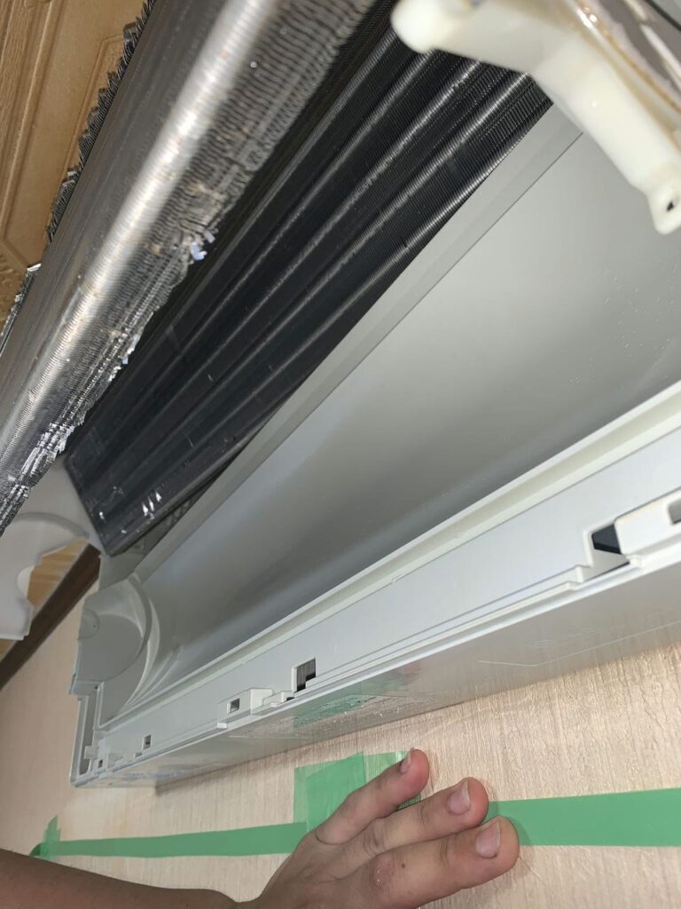 綺麗になったシャープのエアコンのドレンパン