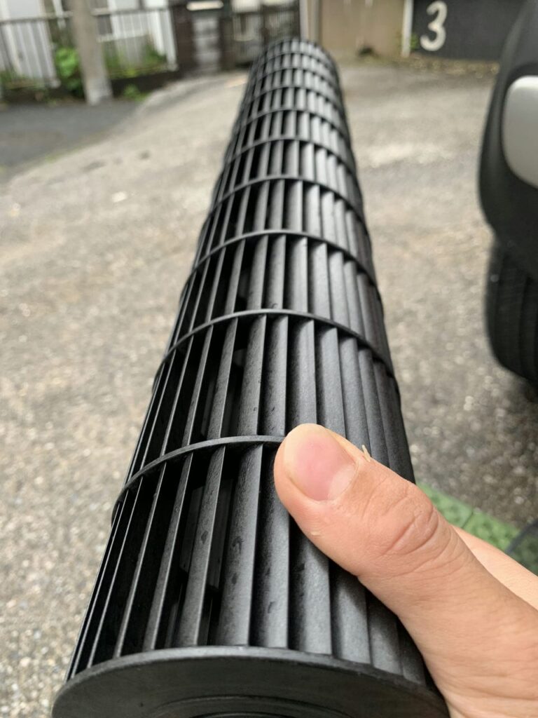 綺麗になったシャープのエアコンの送風ファン