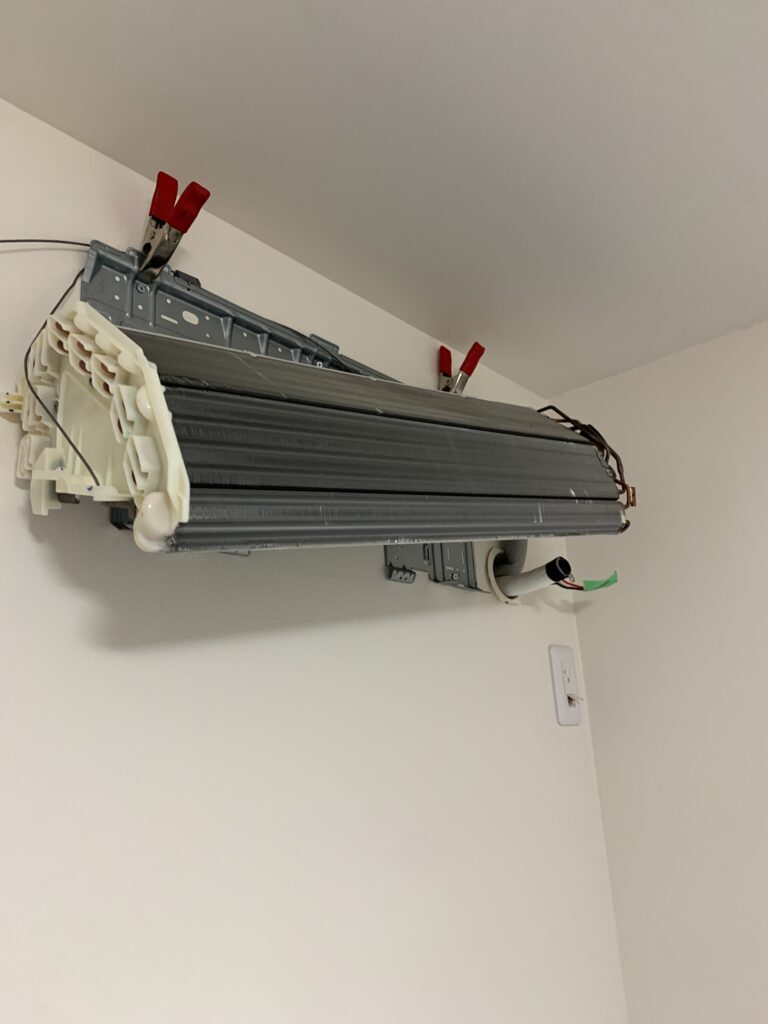 K様宅のエアコンの熱交換器