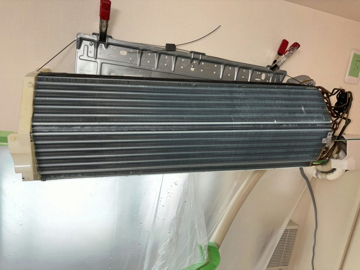 洗浄後の熱交換器正面