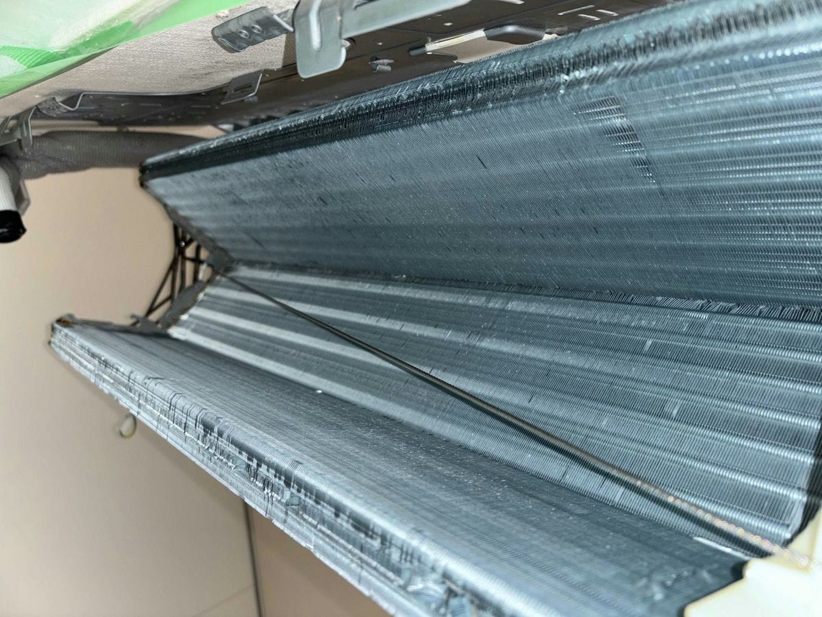 洗浄後の熱交換器内側
