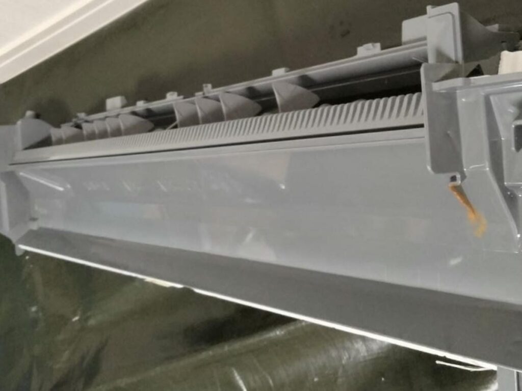 霧ヶ峰のドレンパンを清掃したあと