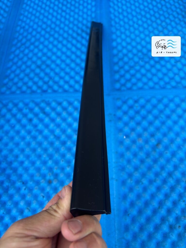 洗浄後のダイキンエアコン AN40RNP-W の取り外した部品